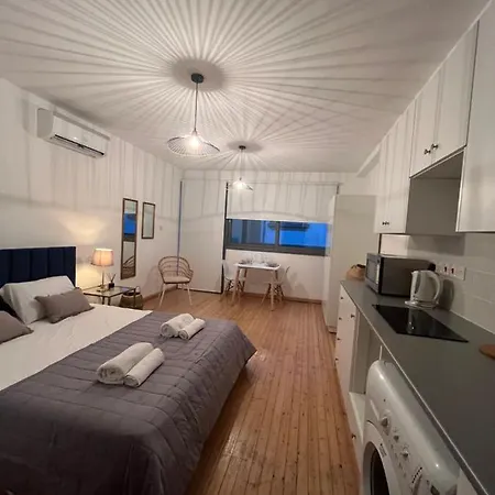 Rhea Down Town Apartamento *