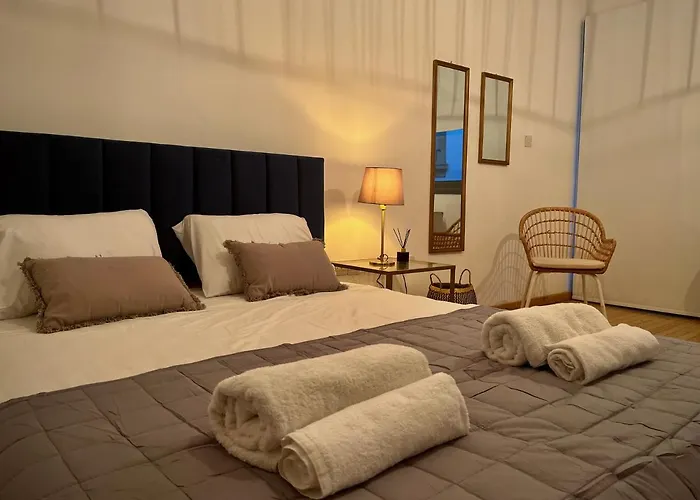 Апартаменти Rhea Down Town