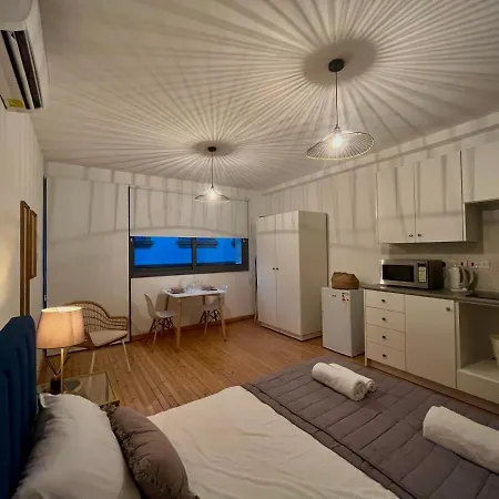 Rhea Down Town Appartamento